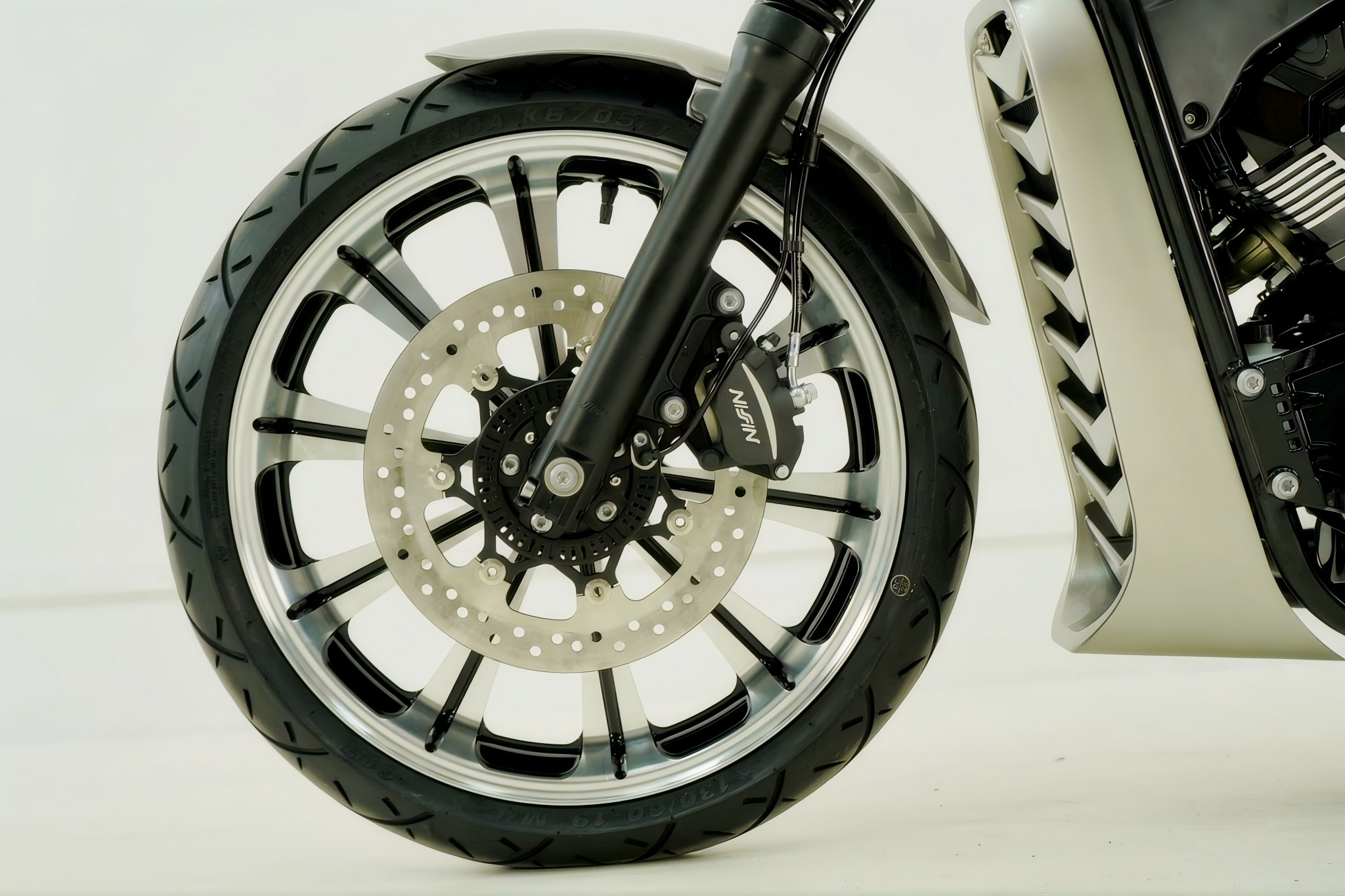 YES625 578cc Cruiser Motorcycle
