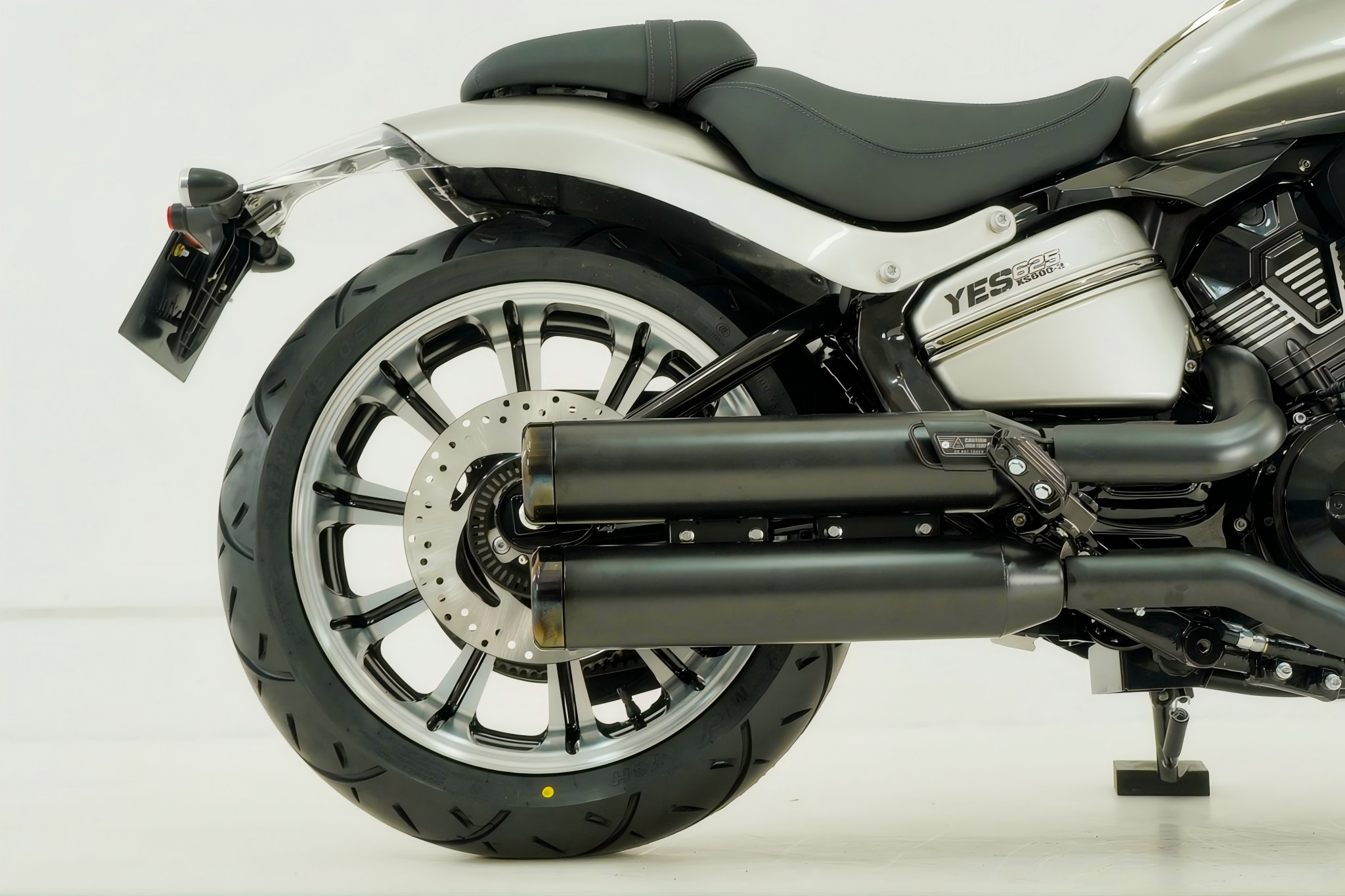 YES625 578cc Cruiser Motorcycle